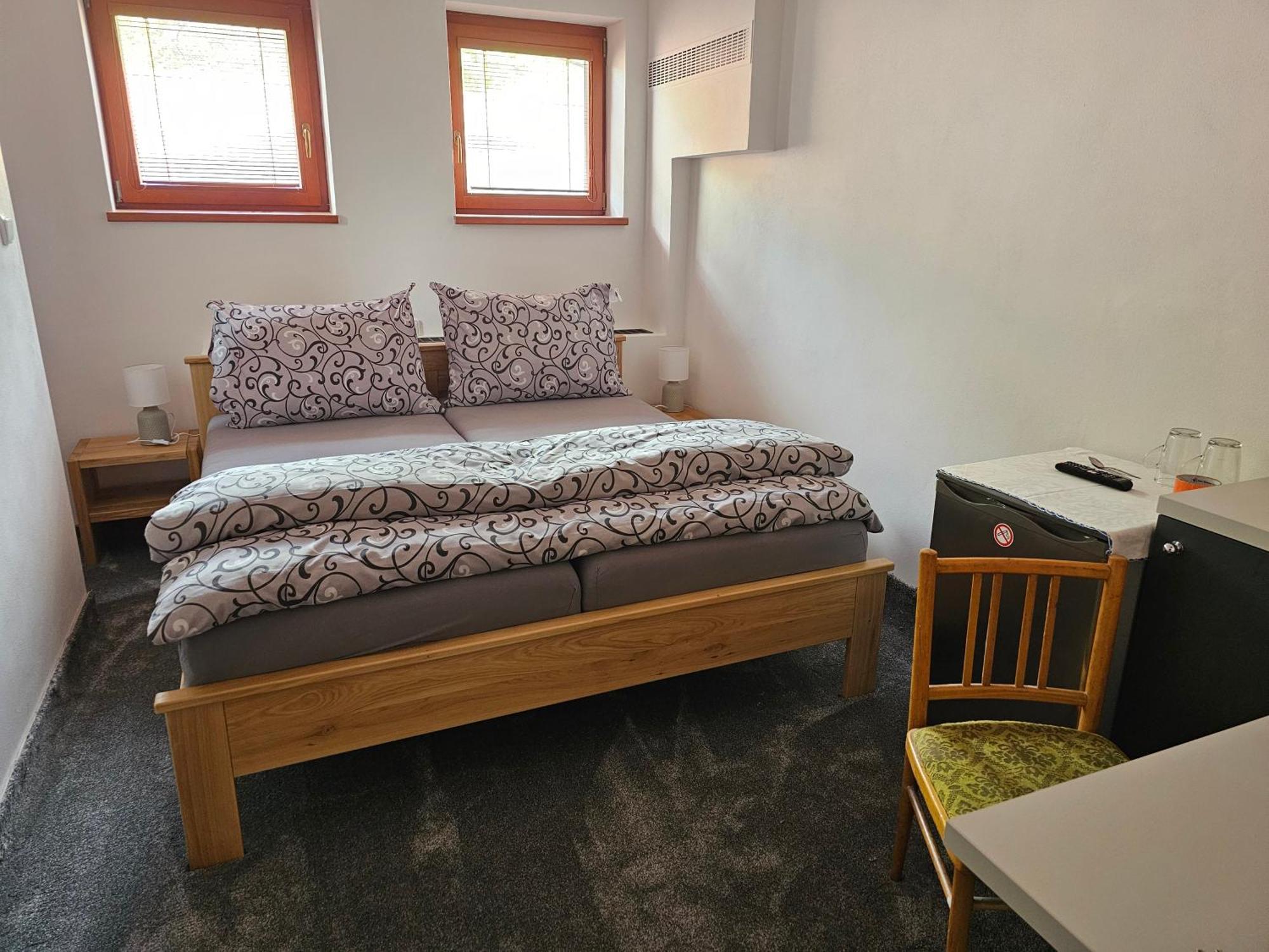 hotel KORUNA Roznov pod Radhostem Bagian luar foto