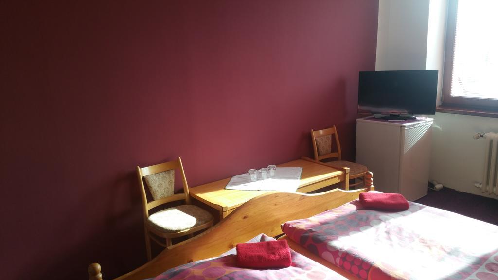 hotel KORUNA Roznov pod Radhostem Ruang foto