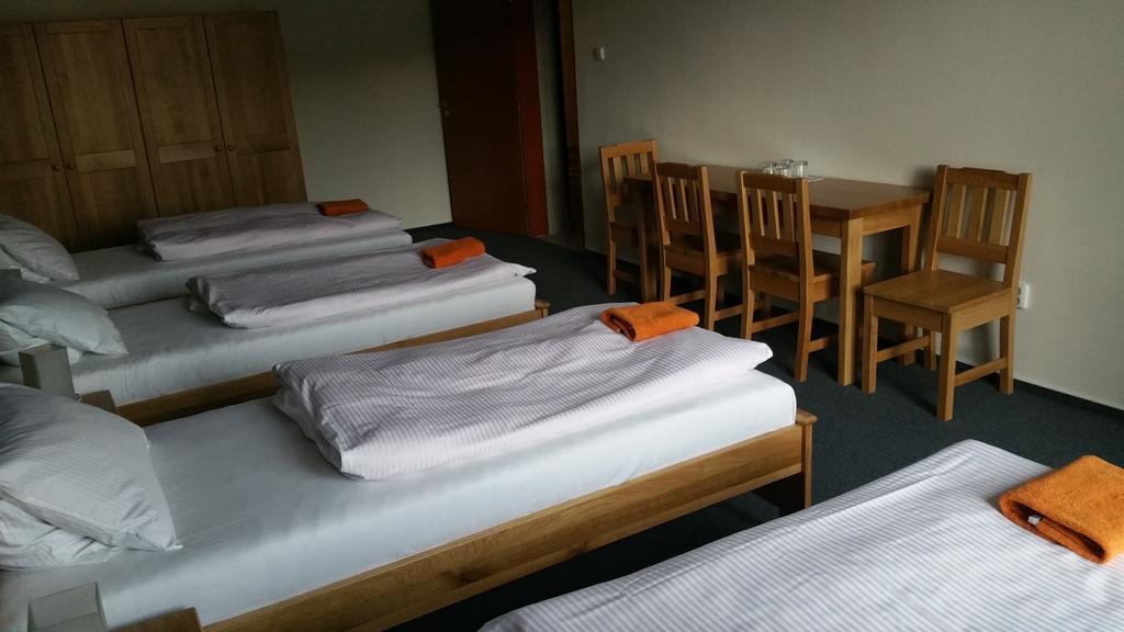 hotel KORUNA Roznov pod Radhostem Ruang foto