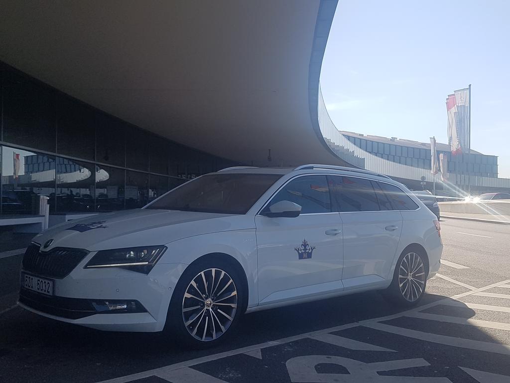 hotel KORUNA Roznov pod Radhostem Bagian luar foto
