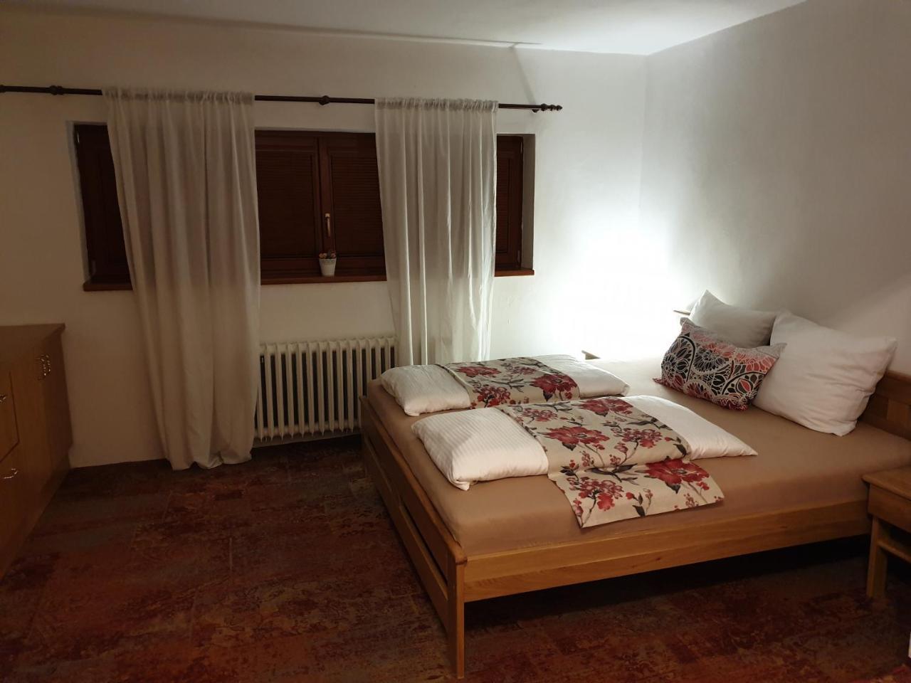 hotel KORUNA Roznov pod Radhostem Bagian luar foto